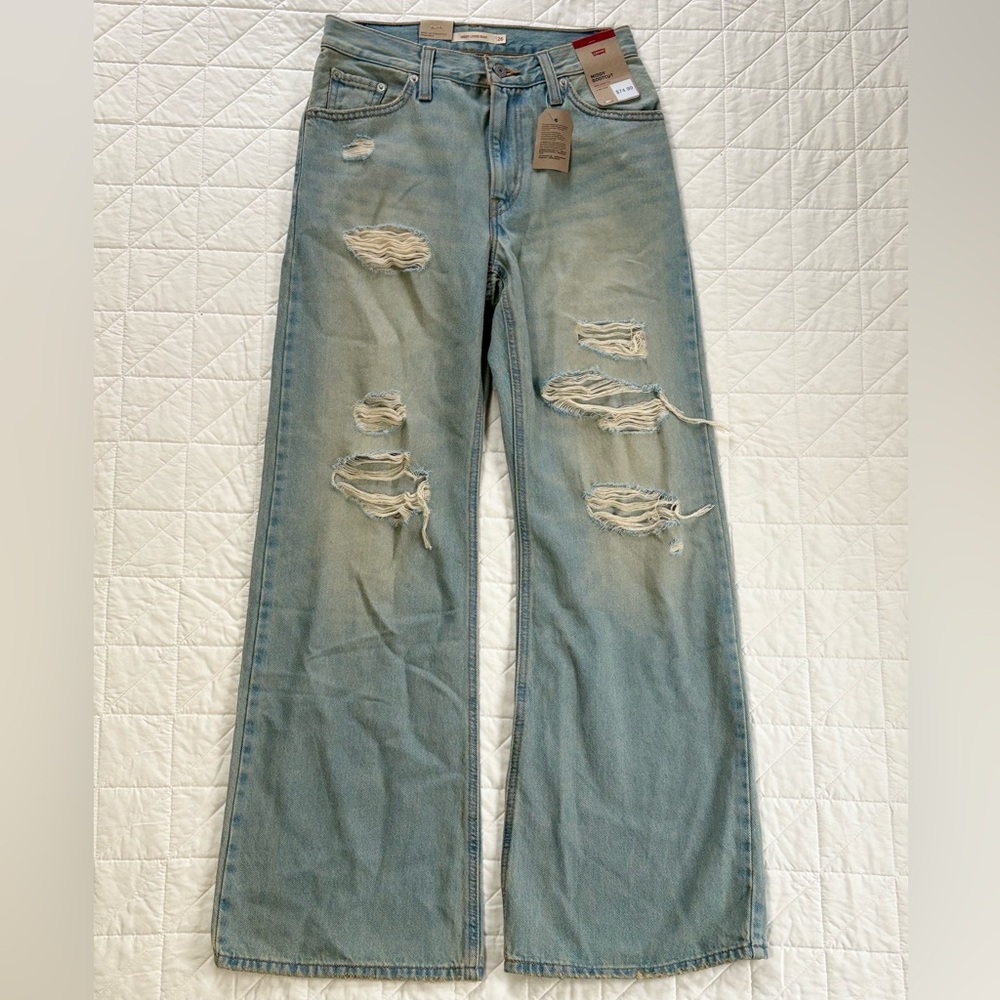 Levi's 501 Original Distressed High Rise Light Wash Jeans - 26x31